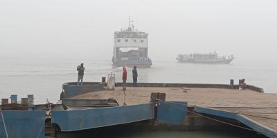 আরিচা-কাজিরহাট ও পাটুরিয়া-দৌলতদিয়ায় ফেরি চলাচল শুরু