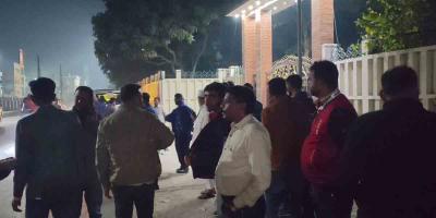 গোপালগঞ্জে ডিসির বাস ভবনের সামনে ককটেল বিস্ফোরণ