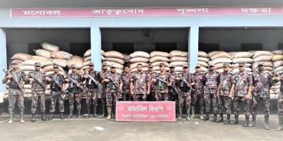 সীমান্তে ৮৭১ বস্তা ভারতীয় চিনি, ১৫৪৮ কেজি চা-পাতা জব্দ