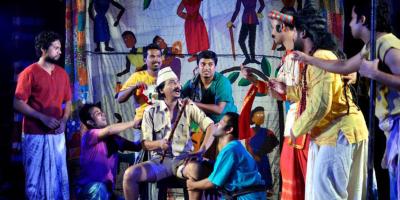 মহিলা সমিতিতে আজ ‘কিনু কাহারের থেটার’