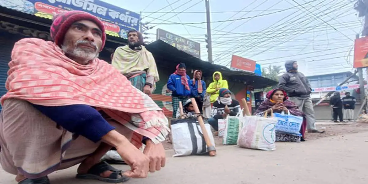 'পেট তো বাঁচাতে হবে’