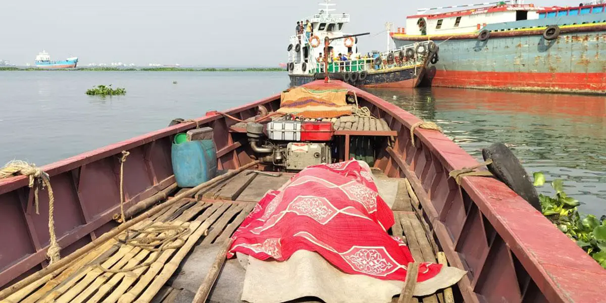নিখোঁজের ৩ দিন পর নৌ শ্রমিকের লাশ উদ্ধার