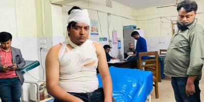 ছাত্রলীগ কর্মীকে বিএনপি নেতাদের  মারপিটের ভিডিও করায় সাংবাদিককে মারধর