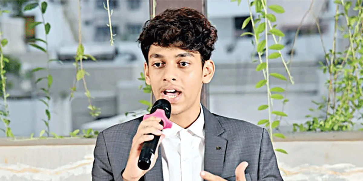 ৪০০ ভাষা শিখে আকরামের চমক