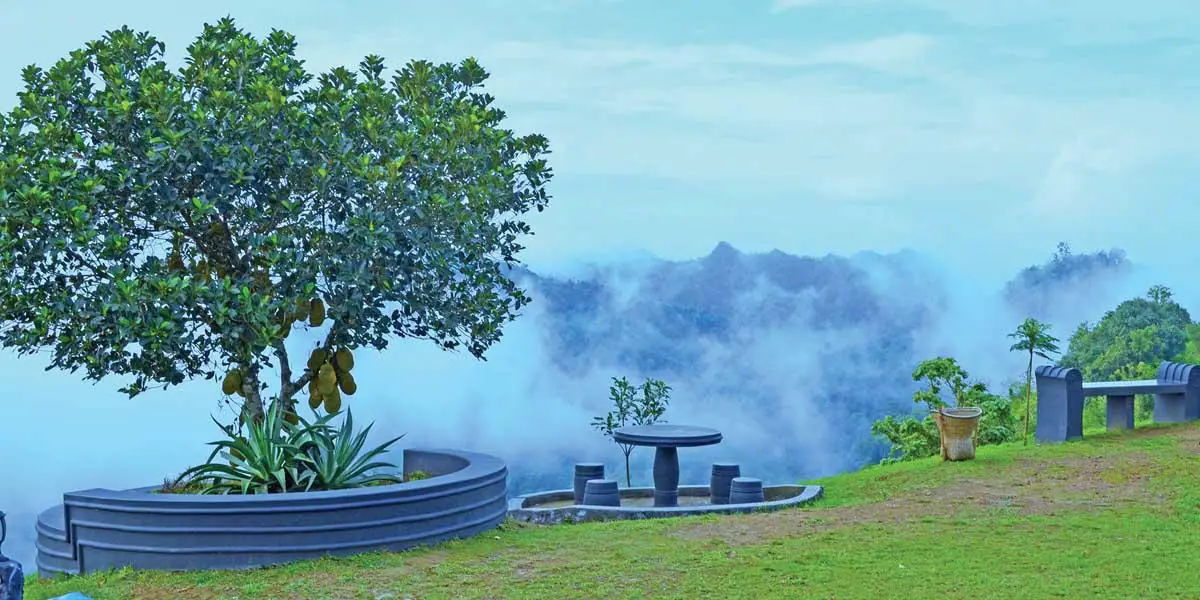 প্রকৃতির টানে বান্দরবানে