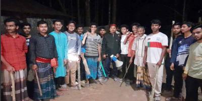লক্ষ্মীপুরে ‘ডাকাত’ আতঙ্ক, রাত জেগে পাহারা