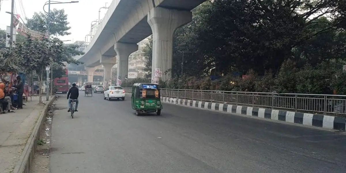 দূষিত বাতাসের শহরে ঢাকা আজ দশম