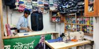 দিনাজপুরে ঈদ উপলক্ষে দর্জিপাড়ায় বাড়ছে ব্যস্ততা