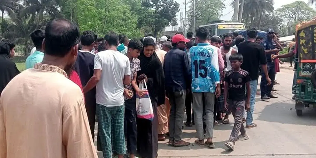 মুক্তাগাছায় ট্রাক-মোটরসাইকেল সংঘর্ষে প্রাণ গেলো দুইজনের
