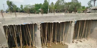 নির্মাণ কাজ শেষ না হতেই এলজিইডির নির্মাণাধীন কালভার্টে ফাটল