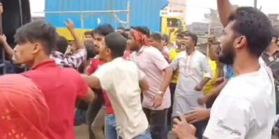 সাভারে উচ্ছেদ অভিযানে পুলিশের ওপর হামলা, গাড়ি ভাঙচুর