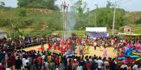 সিলেটের চা বাগানে চড়ক পূজায় সব সম্প্রদায়ের মানুষের ঢল