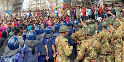 কথায় কথায় সড়ক অবরোধে আমদানি-রপ্তানি ব্যাহত