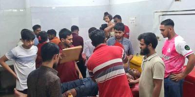 গোপালগঞ্জে বাস ও পিকআপের সংঘর্ষে আহত ২৫