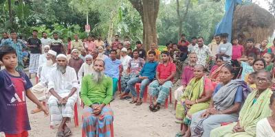 পঞ্চগড়ে রাস্তা পাকাকরণের দাবিতে বিক্ষোভ সমাবেশ
