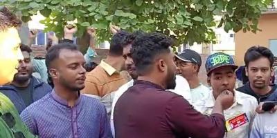 শেখ হাসিনার মৃত্যুদণ্ডের রায়ে ফরিদপুরে মিষ্টি বিতরণ ও আনন্দ মিছিল