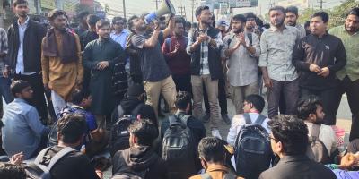 শাকসুর দাবিতে সিলেট-সুনামগঞ্জ মহাসড়ক অবরোধ