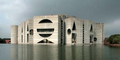 নবনির্বাচিত সংসদ সদস্যদের শপথ কীভাবে হবে?