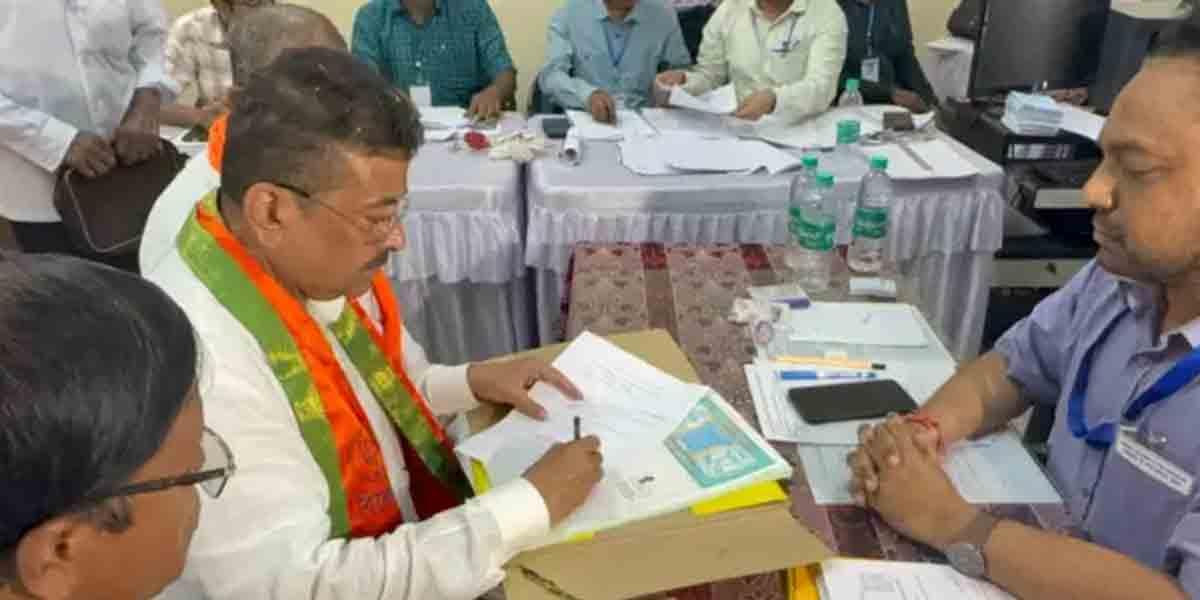 প্রথম দিনেই মনোনয়ন জমা দিলেন শুভেন্দু অধিকারী
