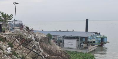 বিলীন হওয়ার শঙ্কায় পাটুরিয়া লঞ্চঘাট