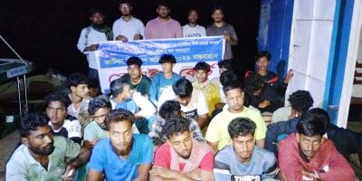 মেঘনায় জাটকা ধরার অপরাধে ৩৮ জেলে আটক