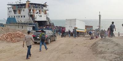 পাটুরিয়া-দৌলতদিয়ায় ফেরি ও লঞ্চ চলাচল শুরু