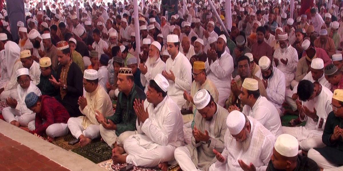গোপালগঞ্জে ঈদের জামাতে দেশ ও জাতির কল্যাণ কামনা