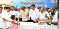 দুধ উৎপাদন বাড়িয়ে আমদানি কমাতে হবে : প্রাণিসম্পদ প্রতিমন্ত্রী