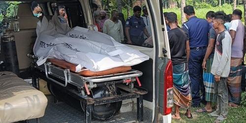 নড়াইলে অ্যাম্বুলেন্স-বাসের মুখোমুখি সংঘর্ষে নিহত ২