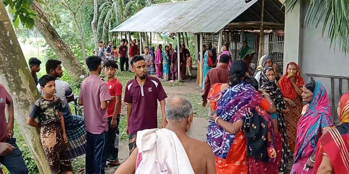 ঝিনাইদহে গাছ থেকে ঝুলন্ত নারীর মরদেহ উদ্ধার