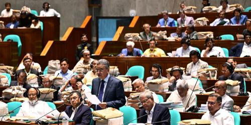 জীবনযাত্রার মান উন্নয়নের ৬০ নিত্যপণ্যে করছাড়
