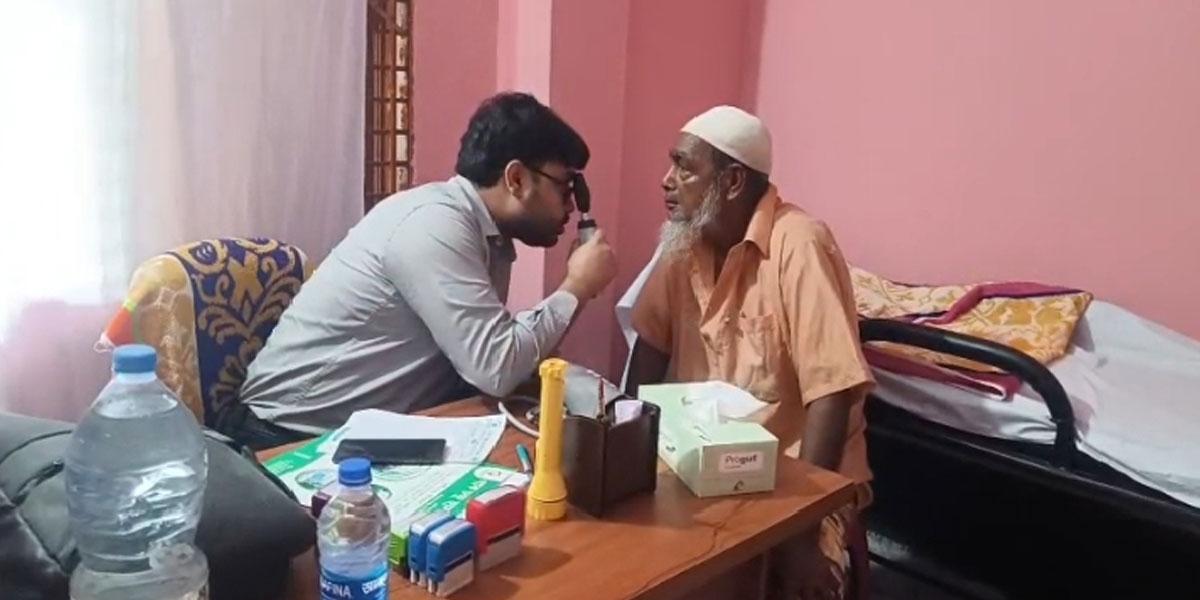 নাটোরে ৭০ দরিদ্র রোগীর বিনামূল্যে ছানি অপারেশন